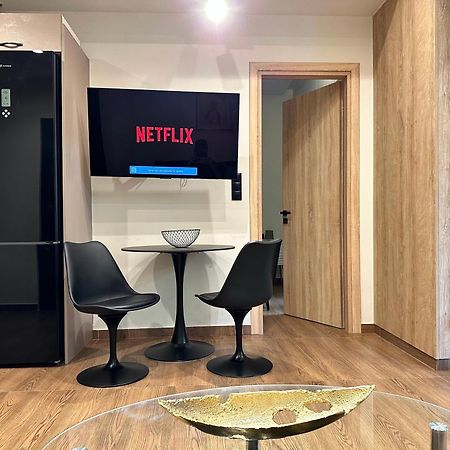 T&T Luxury Apartments - Rooftop Jacuzzi 雅典 外观 照片