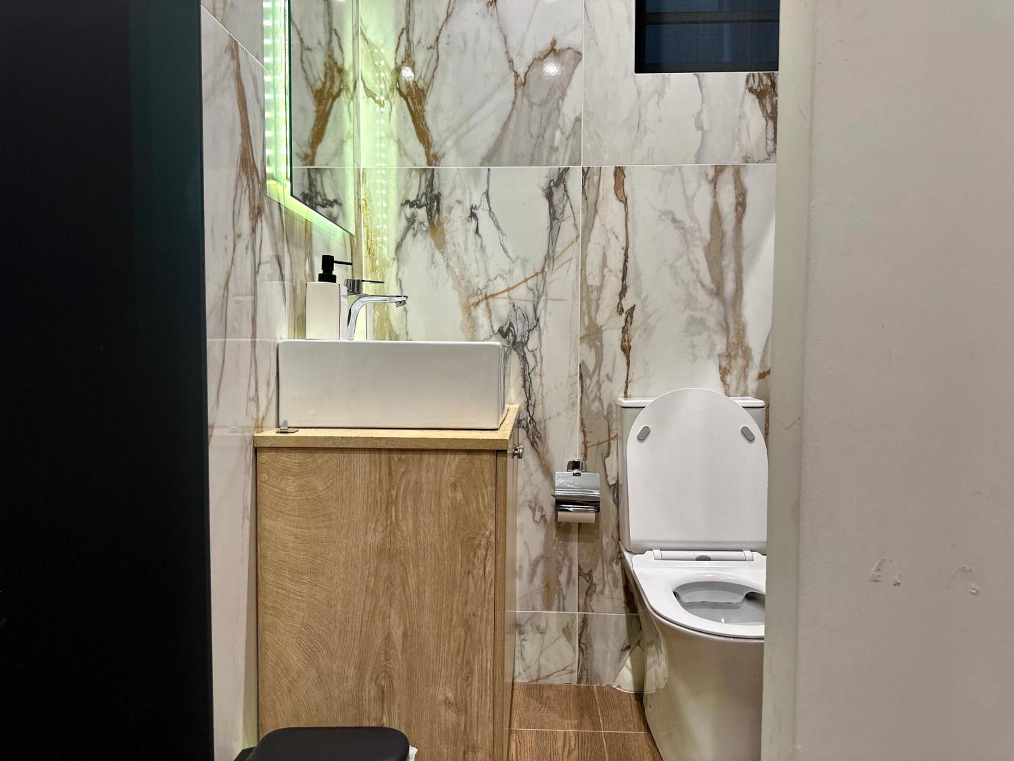 T&T Luxury Apartments - Rooftop Jacuzzi 雅典 外观 照片